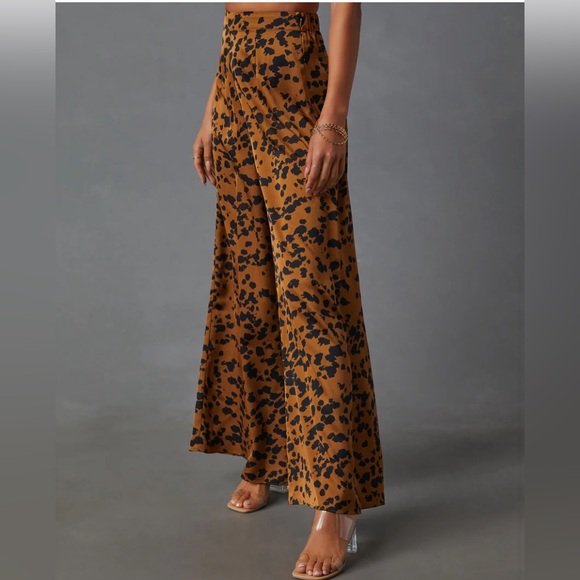 NWT Easy Tiger Animal Print Wide Leg Pant & Smocked Halter Bra Top - Picture 5 of 7